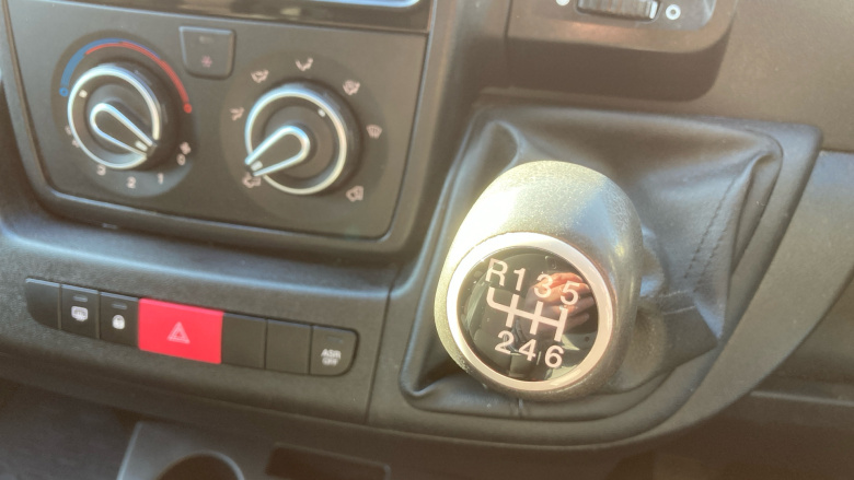 Peugeot Boxer 435 L4 Diesel 2.2 BlueHDi H3 Professional Premium+ Van 140ps